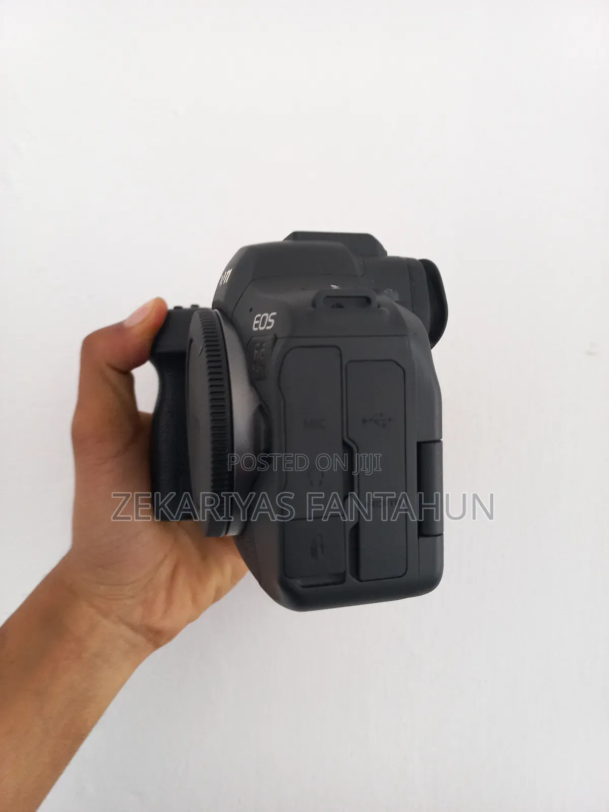 R6 Mark 2 Camera
