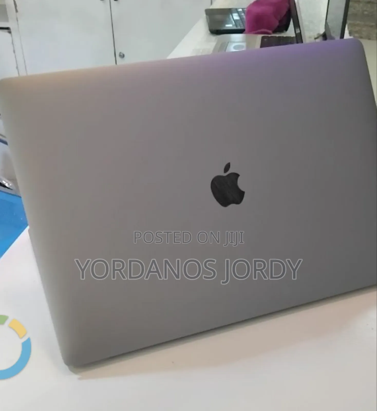New Laptop Apple MacBook Pro 2017 16GB Intel Core i7 SSD 512GB