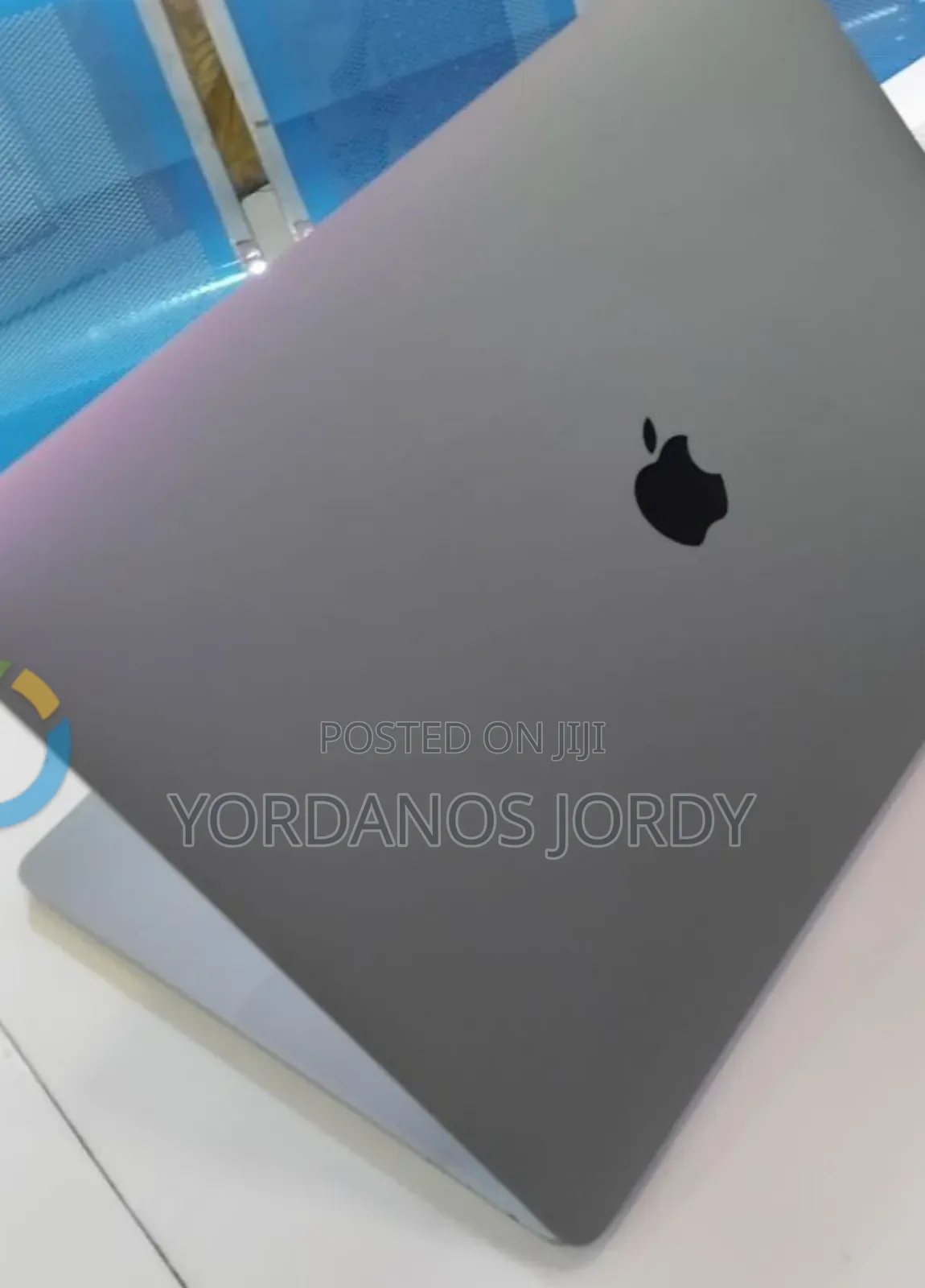 New Laptop Apple MacBook Pro 2017 16GB Intel Core i7 SSD 512GB