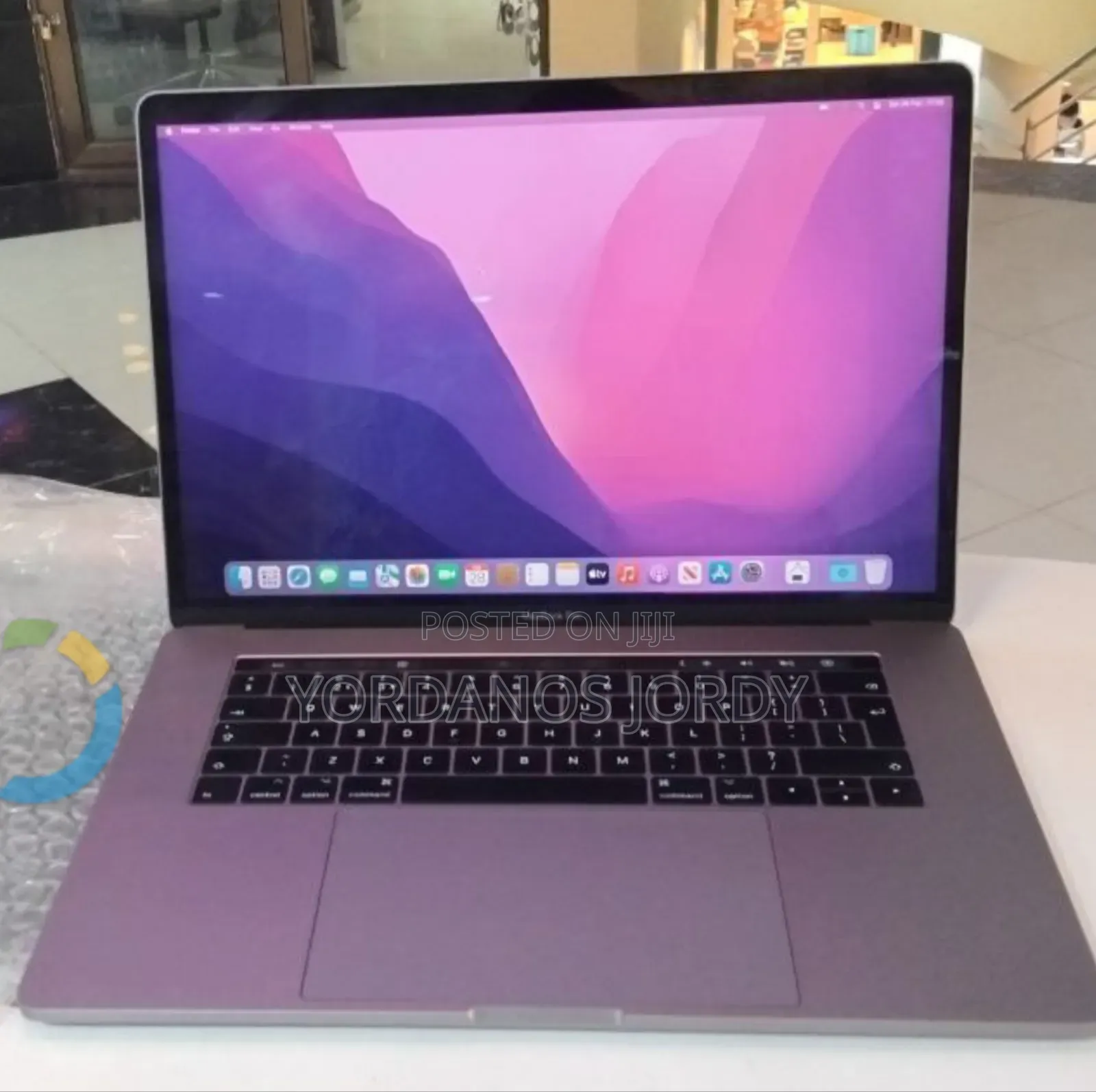 New Laptop Apple MacBook Pro 2017 16GB Intel Core i7 SSD 512GB