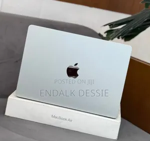 New Laptop Apple MacBook Air 2025 M4 13-inch 16GB Apple M4 SSD 256GB