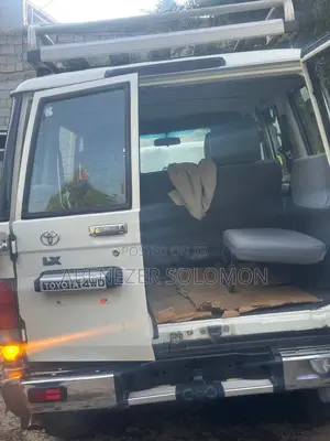 Toyota Land Cruiser 2020 White