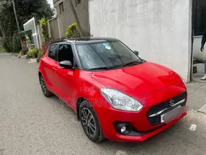 Suzuki Swift 2022 Red