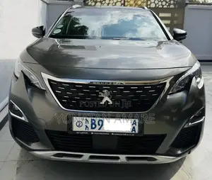 Peugeot 5008 2022 Gray