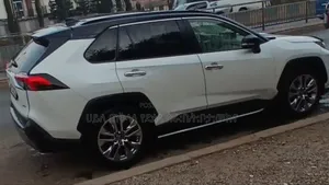Toyota RAV4 2019 White