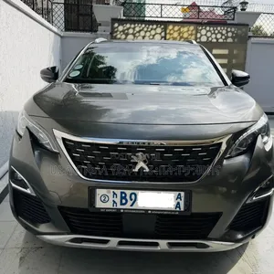 Peugeot 5008 2020 Gray