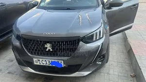 Peugeot 2008 1.2 PureTech (100 Hp) 2021 Gray