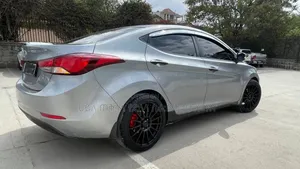 Hyundai Elantra 2015 Silver