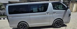 Toyota HiAce 2007 Silver