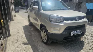 Suzuki S-Presso 2022 Silver