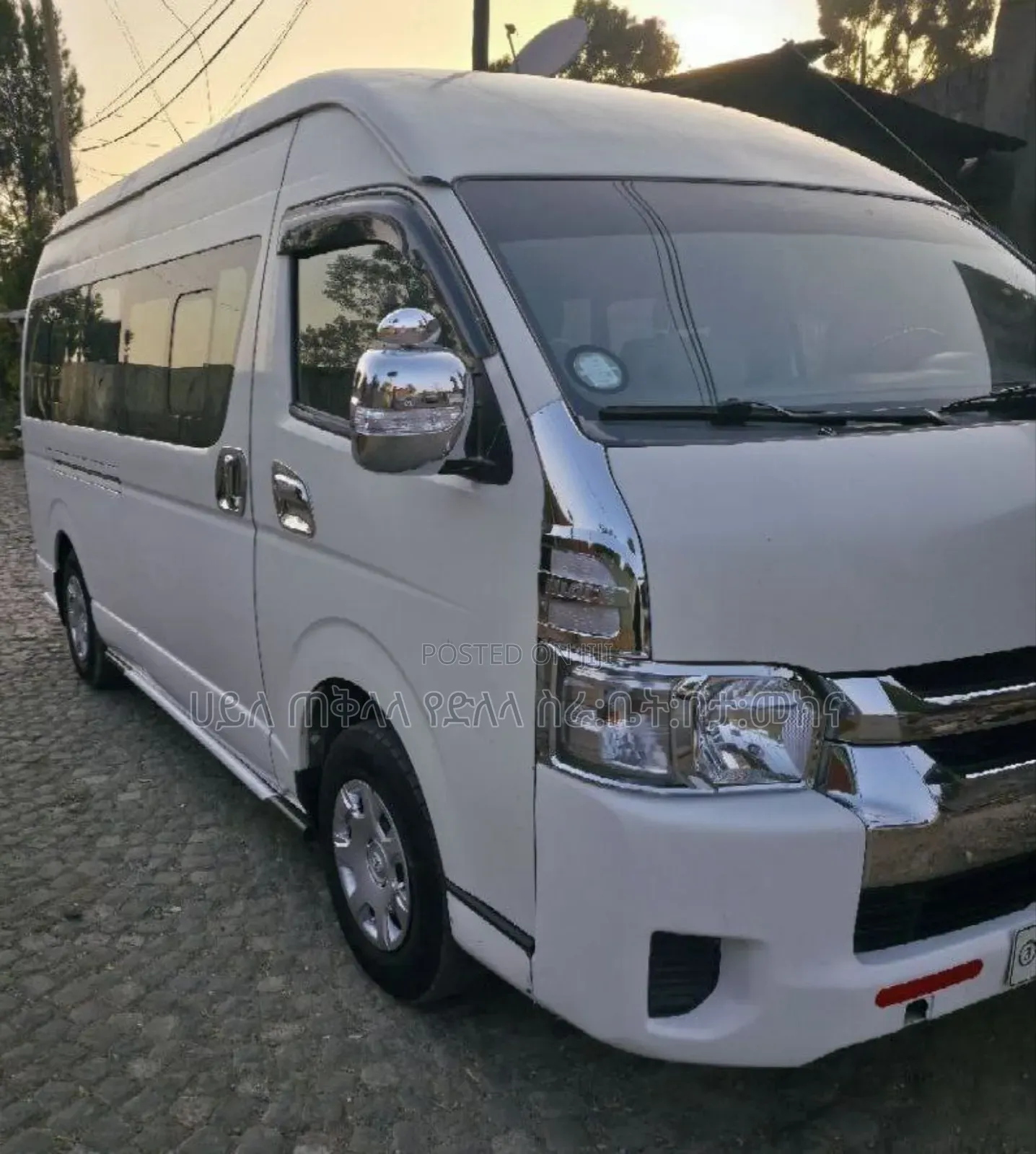Toyota HiAce 2022 White