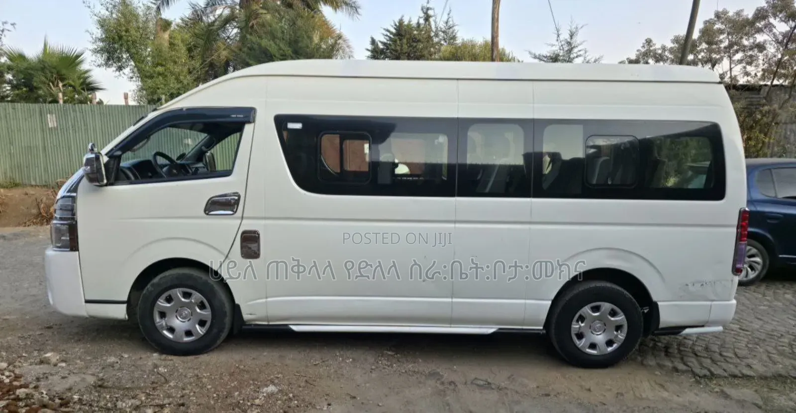 Toyota HiAce 2022 White