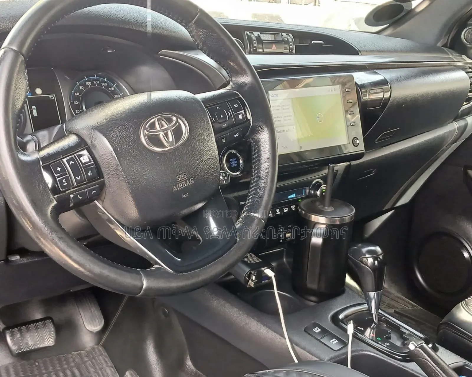 Toyota Hilux 2022 Gold