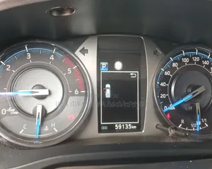 Toyota Hilux 2022 Gold