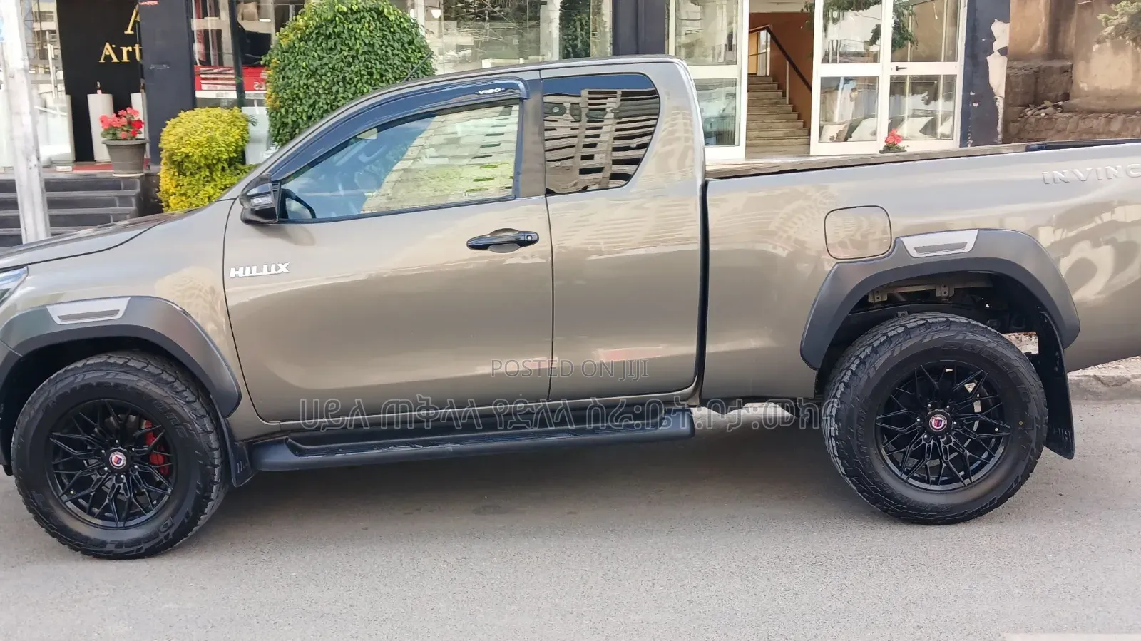 Toyota Hilux 2022 Gold