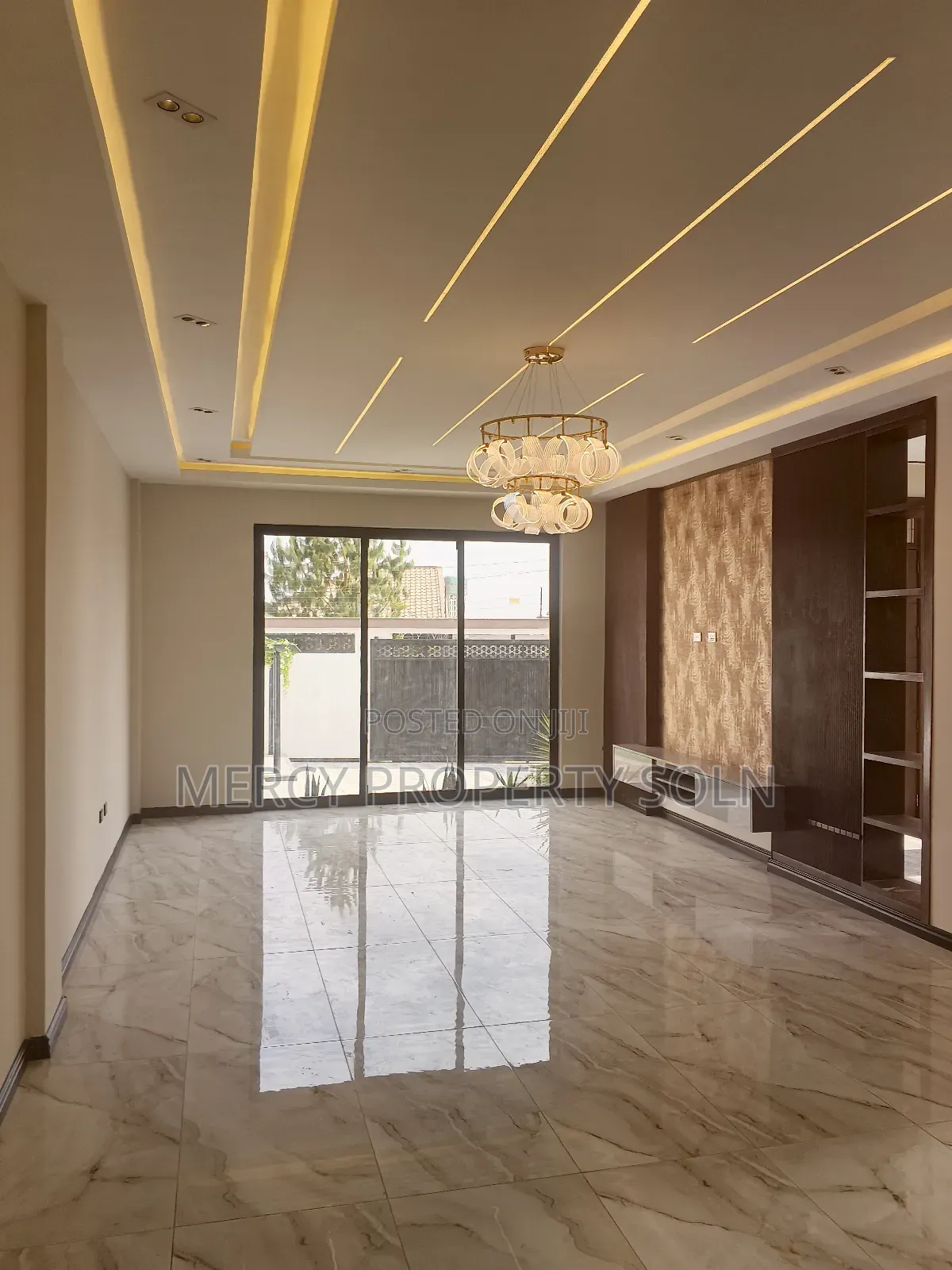 Furnished 6bdrm House in Bole for sale