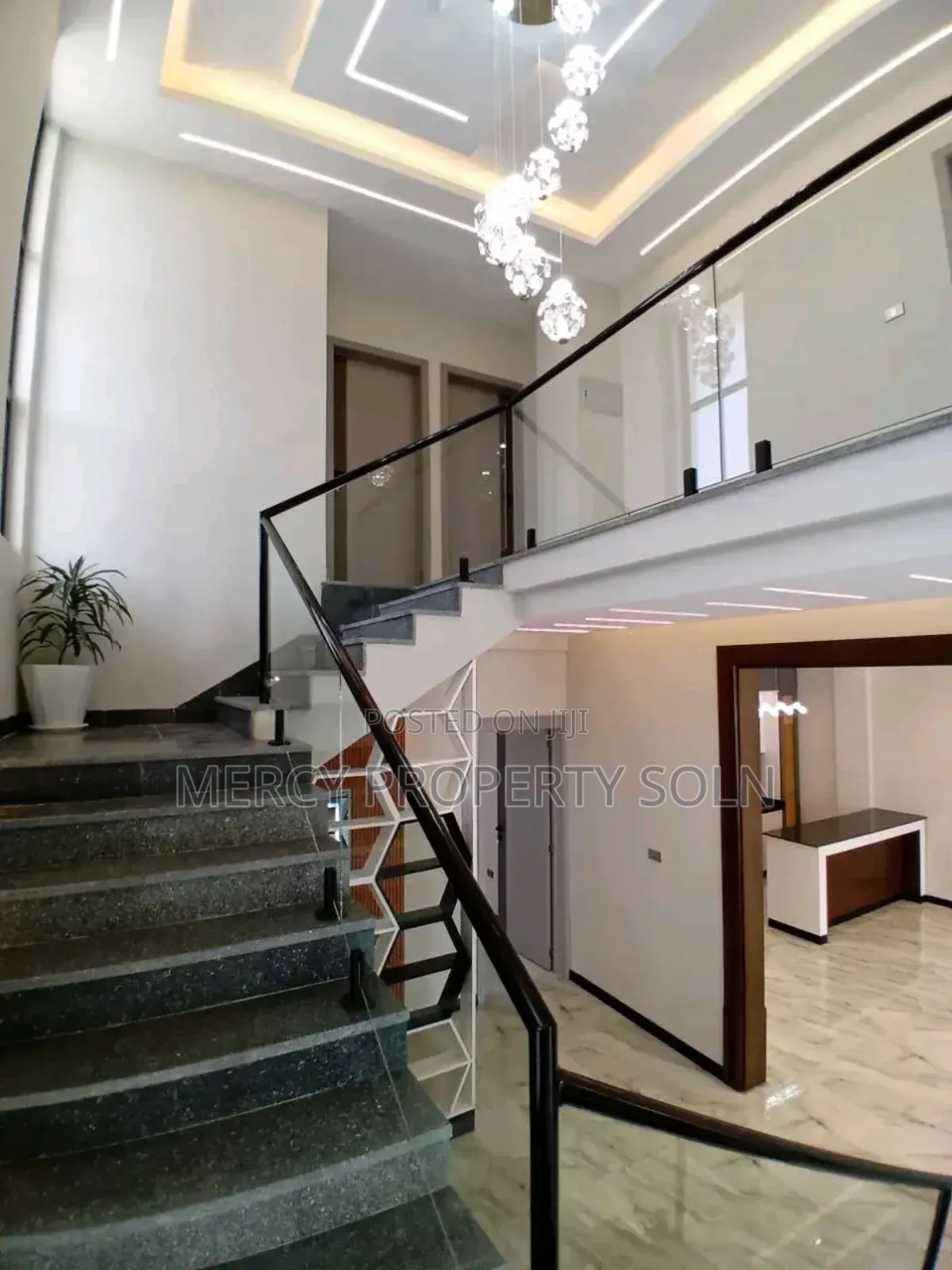 Furnished 6bdrm House in Bole for sale