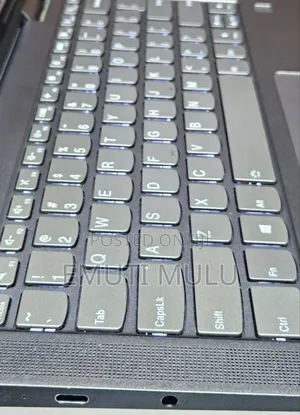 New Laptop Lenovo Yoga 7i 12GB Intel Core i5 SSD 512GB