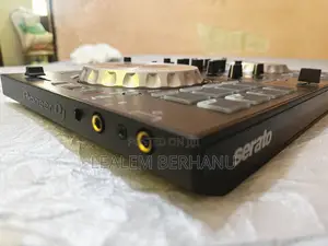 Brand New Pioneer DDJ Sb2 Controller