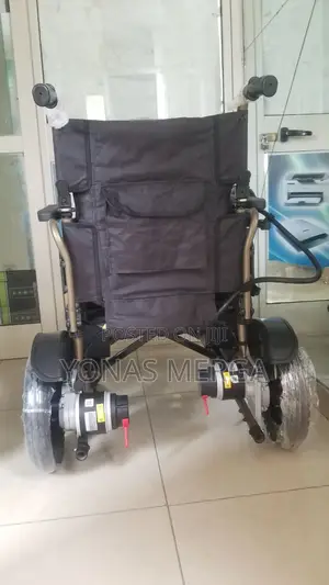 2 X 12 Ah Electric Wheelchairs 20 Km Long Electric Wheelchair