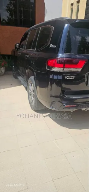 Toyota Land Cruiser 3.5 V6 2022 Black