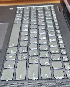 New Laptop Lenovo Yoga 7i 12GB Intel Core i5 SSD 512GB