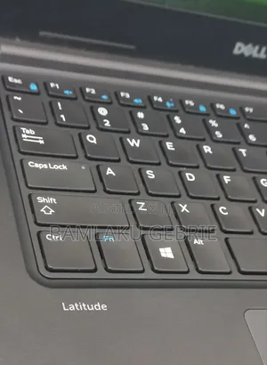 New Laptop Dell Latitude 3380 8GB Intel Core i5 SSD 256GB