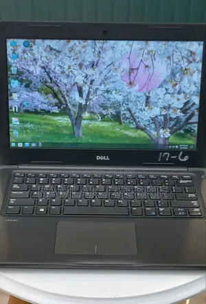 New Laptop Dell Latitude 3380 8GB Intel Core i5 SSD 256GB