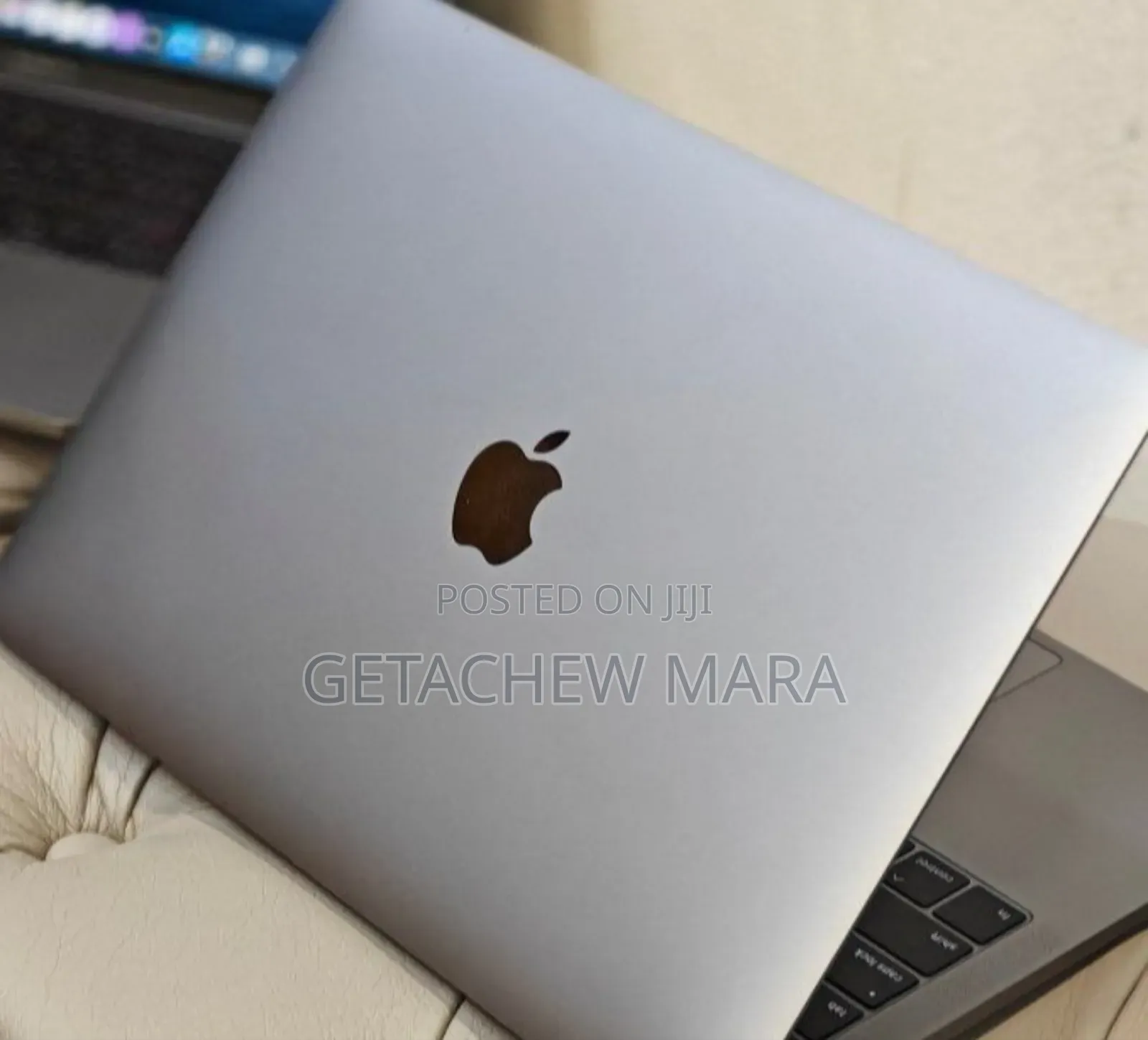 New Laptop Apple MacBook Pro 2019 16GB Intel Core i7 SSD 256GB