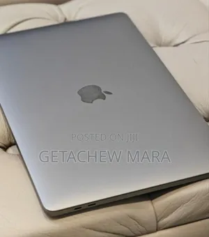 New Laptop Apple MacBook Pro 2019 16GB Intel Core i7 SSD 256GB