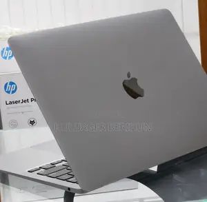 New Laptop Apple MacBook Air 2020 M1 8GB Intel Core i3 SSD 256GB