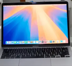 New Laptop Apple MacBook Air 2020 M1 8GB Intel Core i3 SSD 256GB