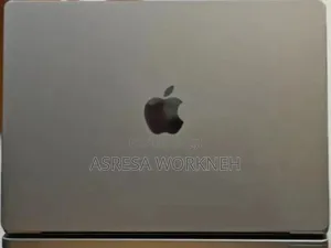 New Laptop Apple MacBook Pro M1 32GB Intel Core i9 SSD 512GB