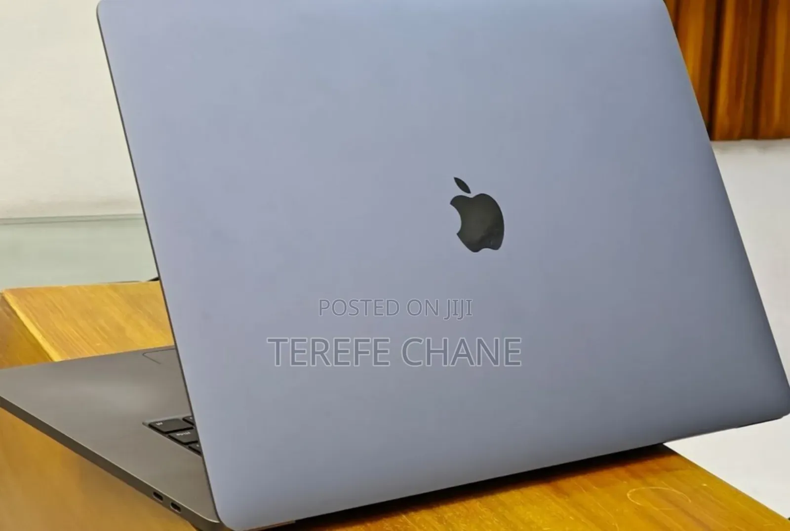 New Laptop Apple MacBook Pro 2019 16GB Intel Core i7 SSD 512GB