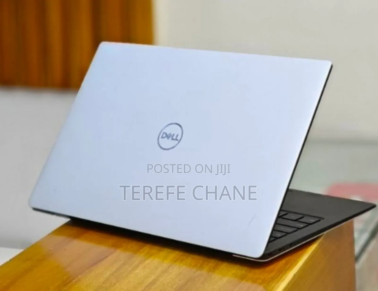 New Laptop Dell XPS 13 9370 8GB Intel Core i5 SSD 512GB