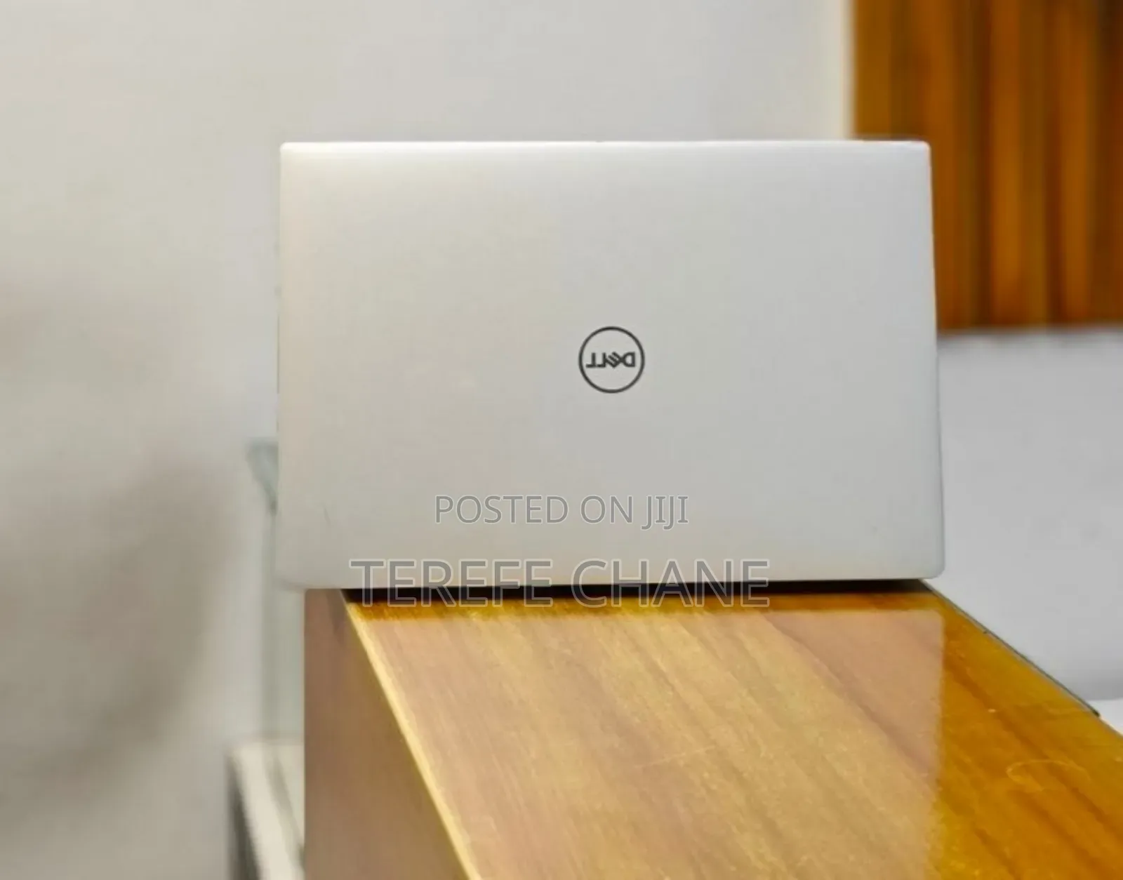 New Laptop Dell XPS 13 9370 8GB Intel Core i5 SSD 512GB