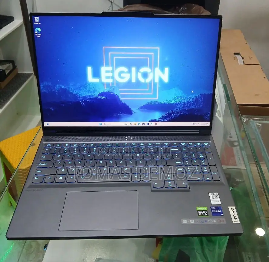 New Laptop Lenovo Legion 7 16GB Intel Core i9 SSD 1T