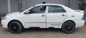 Toyota Corolla Hatchback 2001 White