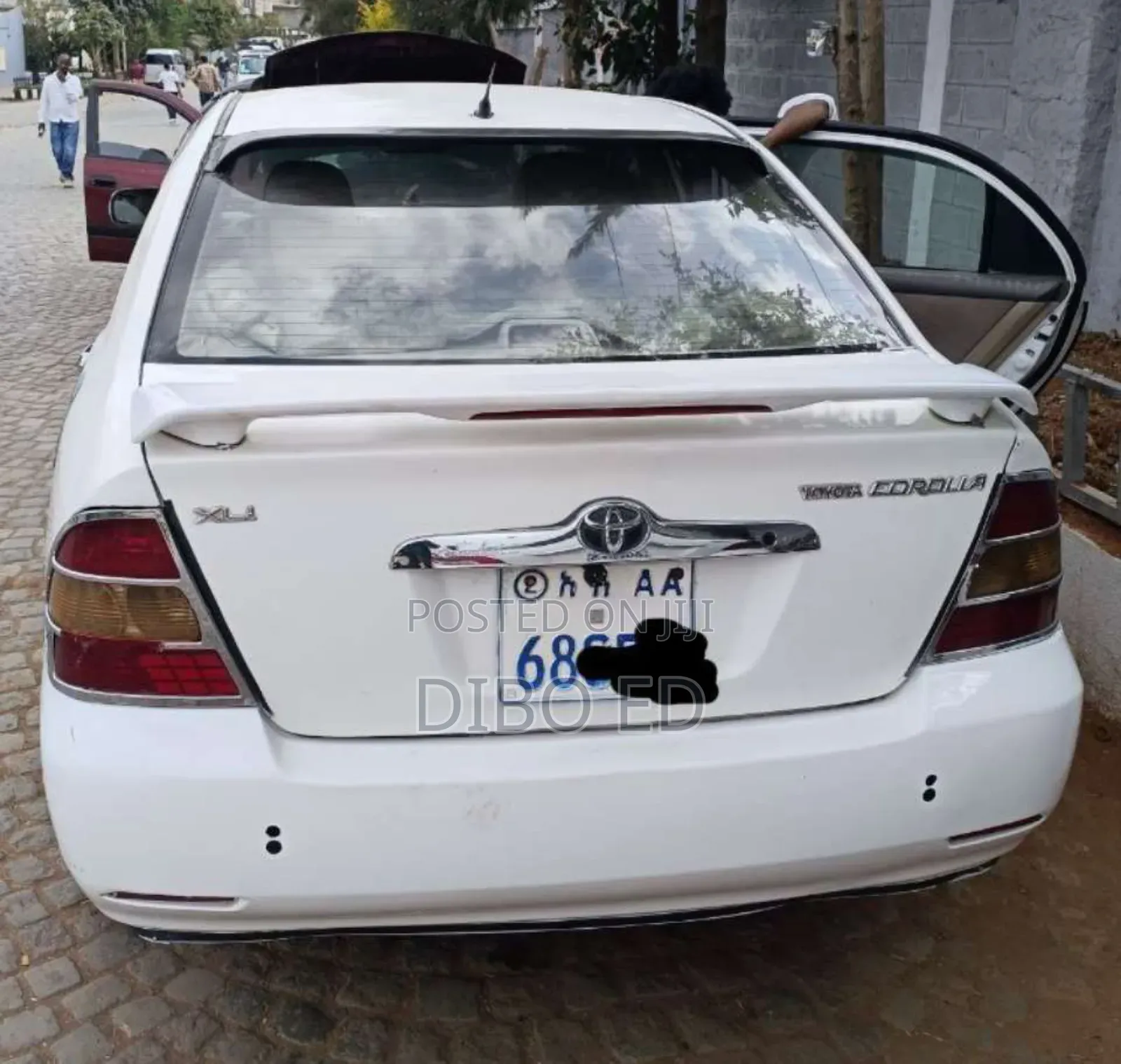 Toyota Corolla Hatchback 2001 White