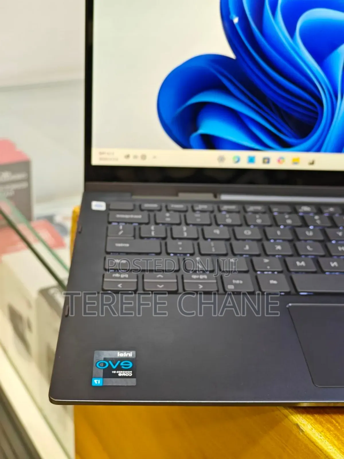 New Laptop Dell Inspiron 7306 16GB Intel Core i7 SSD 512GB