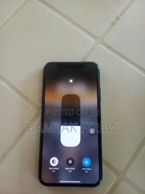 Apple iPhone XS 64 GB Black