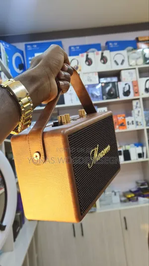 Moxom Retro Wireless Bluetooth Speaker