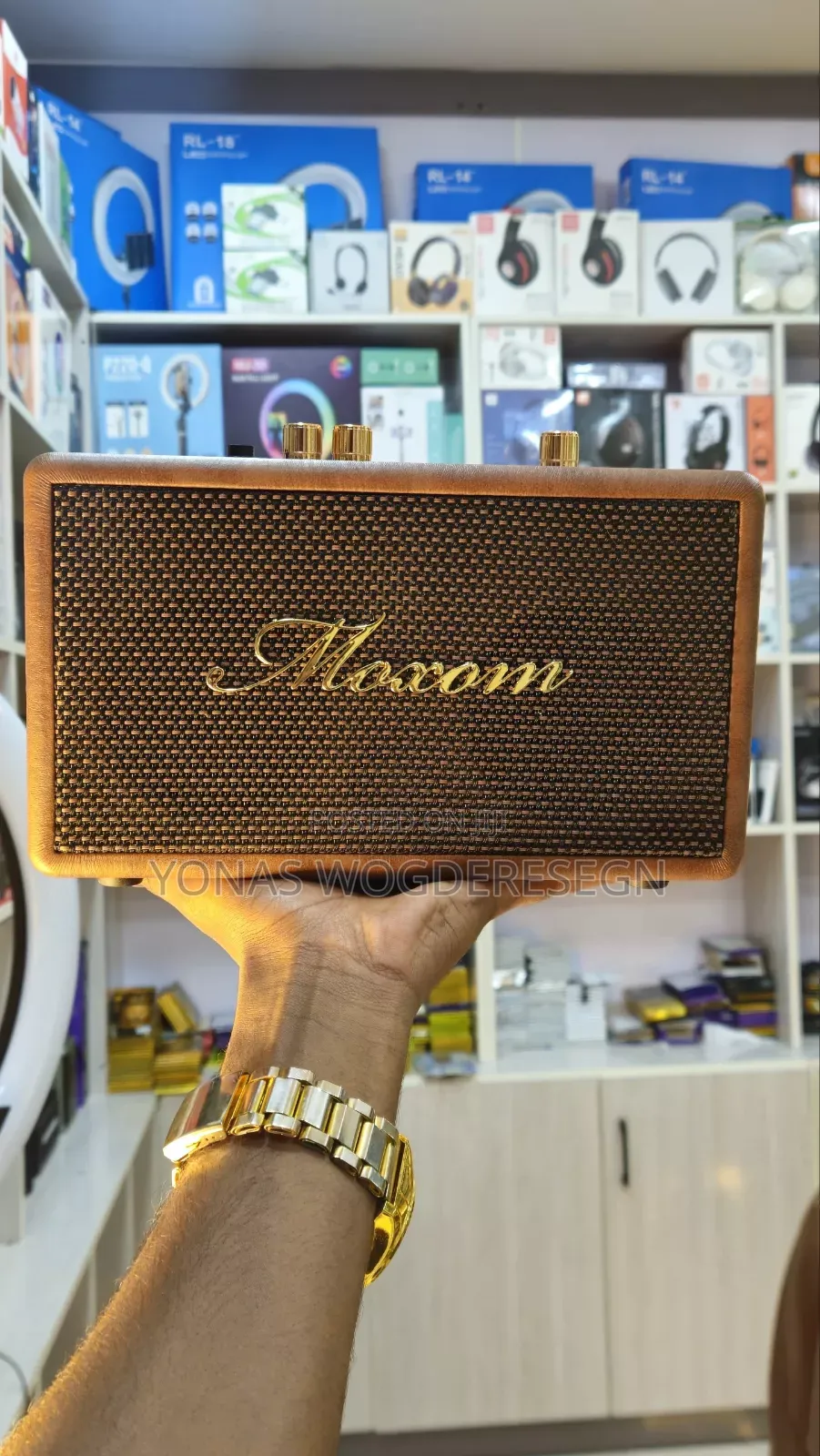 Moxom Retro Wireless Bluetooth Speaker