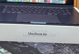 New Laptop Apple MacBook Air 2025 M4 15-inch 16GB Apple M4 SSD 256GB