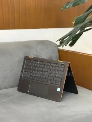 New Laptop HP Spectra 13 8GB Intel Core i5 SSD 256GB