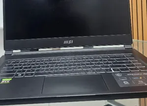 New Laptop MSI Stealth 16 AI Studio 16GB Intel Core i7 SSD 512GB