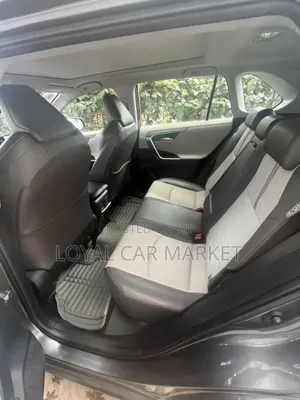 Toyota RAV4 2021 Gray