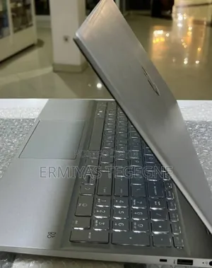 New Laptop HP EliteBook 840 16GB AMD Ryzen 5 SSD 512GB