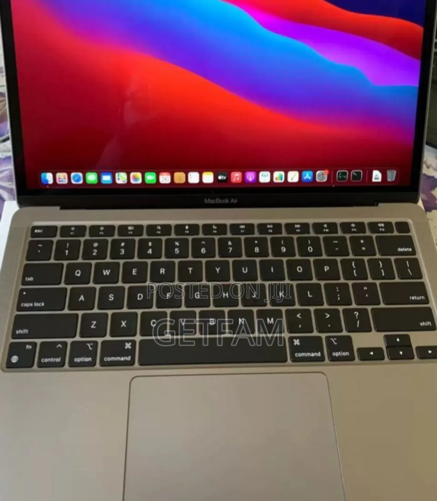 New Laptop Apple MacBook Pro M1 16GB Apple M1 SSD 256GB