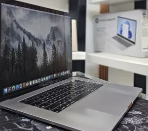 New Laptop Apple MacBook Pro 2019 16GB Intel Core i9 SSD 512GB